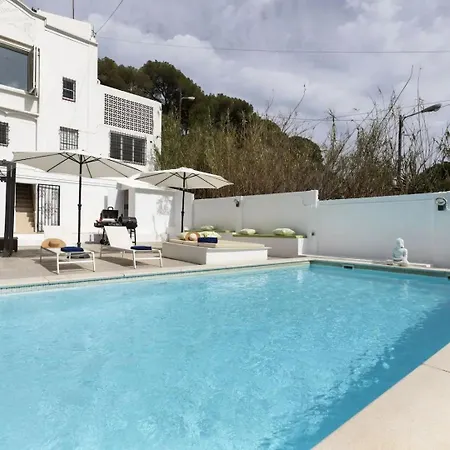 Casa Canyet Con Piscina A Un Paso De Barcelona Y La Playa Badalona Exterior photo
