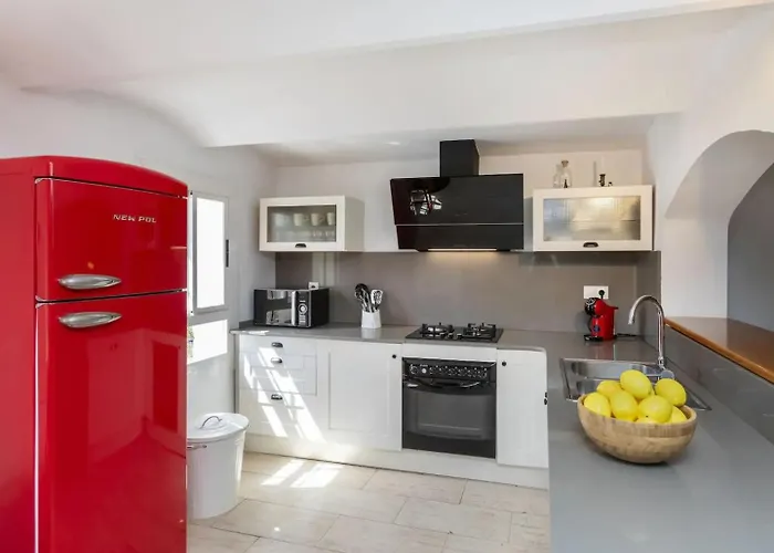 Casa Canyet Con Piscina A Un Paso De Barcelona Y La Playa
