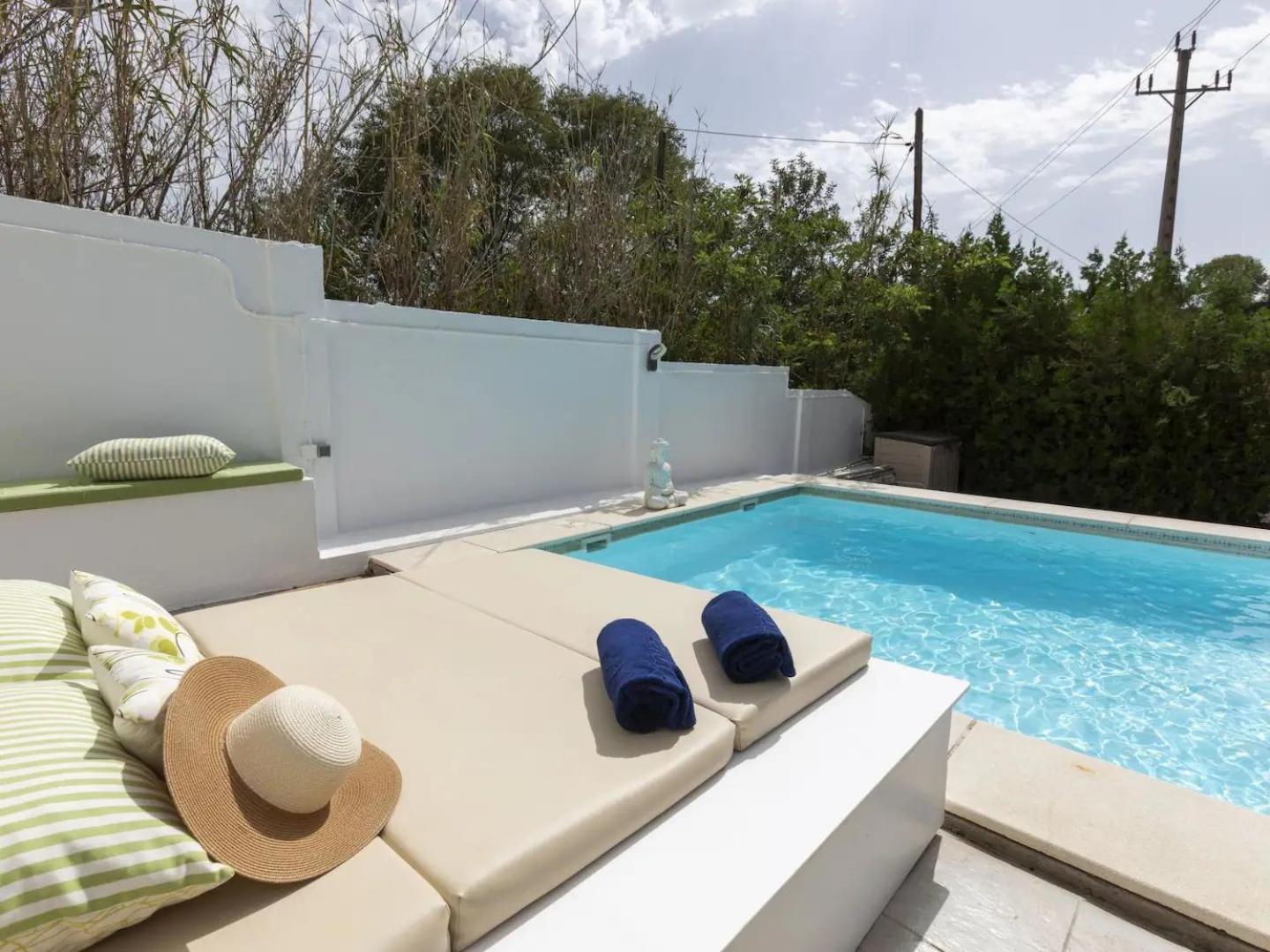 Ferienhaus Casa Canyet Con Piscina A Un Paso De Barcelona Y La Playa Badalona